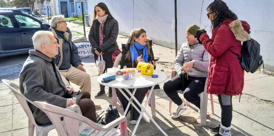 El dictador Cagliardi cierra el Concejo Deliberante: la oposición instala un gazebo en la calle